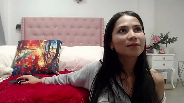 kimberlyshantal online show from 01/22/25, 12:27