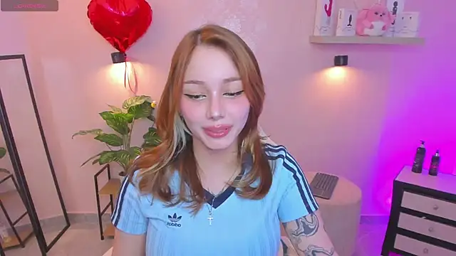 Snapshot of LITTLE-VIVI chatting on 05/20/26, 02:29 LITTLE-VIVI online show from 05/20/26, 02:29