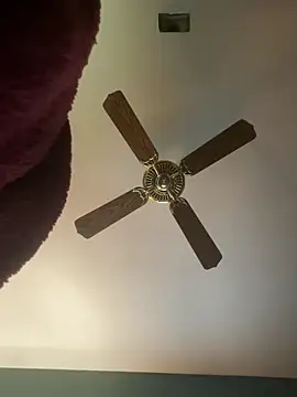 sukisnpaii online show from 04/19/26, 01:21