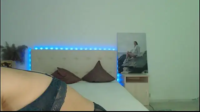 RoxannePure online show from 10/09/25, 03:37