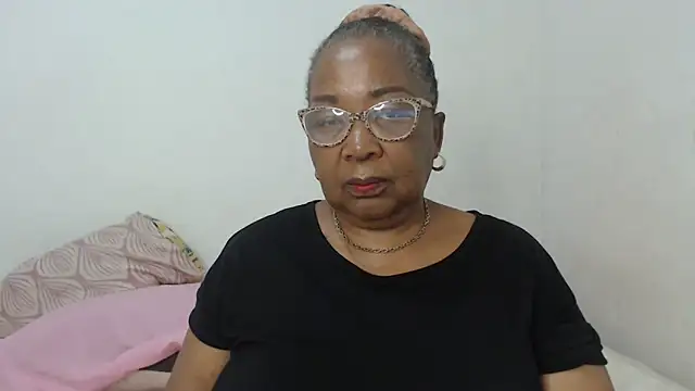 Snapshot of KinkyRicoSaisyours chatting on 03/09/25, 08:21 KinkyRicoSaisyours online show from 03/09/25, 08:21