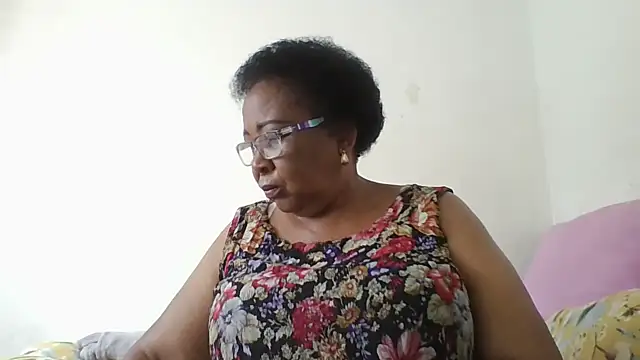 Snapshot of KinkyRicoSaisyours chatting on 03/02/26, 12:01 KinkyRicoSaisyours online show from 03/02/26, 12:01