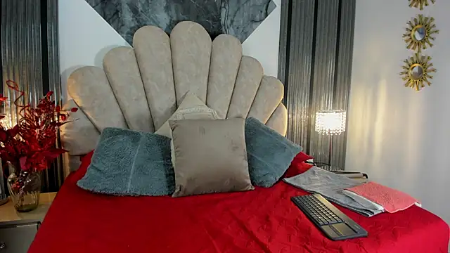 Naughty  Mom online show from 01/13/26, 02:33