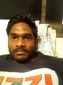 Snapshot of ROW_ROW chatting on 02/13/26, 08:27 ROW ROW online show from 02/13/26, 08:27