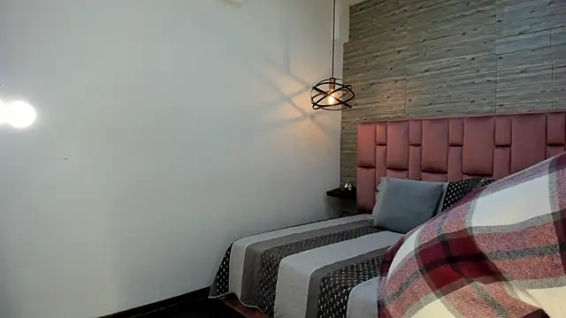 SarahDeyvis online show from 02/19/25, 01:06