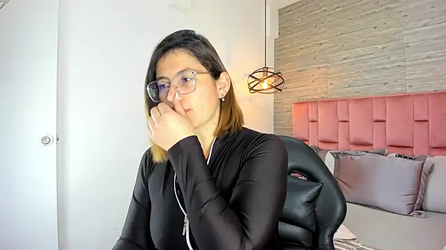 SarahDeyvis online show from 10/21/25, 01:12