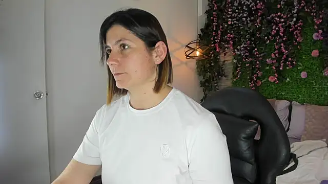 SarahDeyvis online show from 02/18/26, 03:41