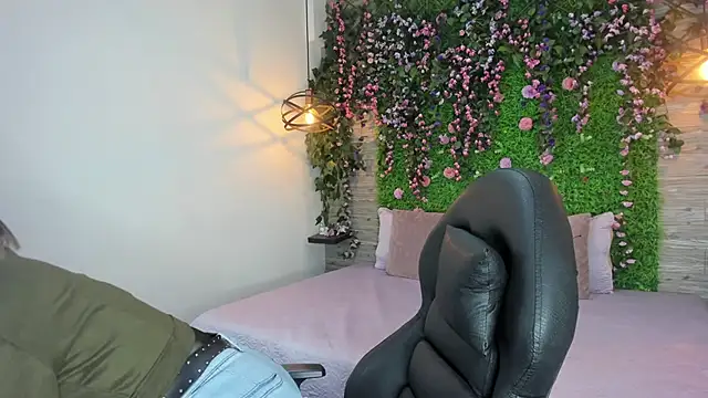 SarahDeyvis online show from 02/21/26, 04:08