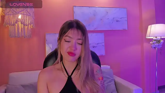 EveBensonX online show from 02/23/25, 06:23