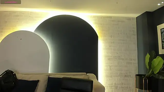 EveBensonX online show from 03/22/25, 12:25