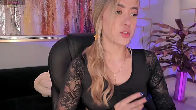 EveBensonX online show from 11/06/25, 12:39