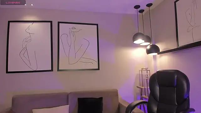 EveBensonX online show from 02/21/26, 12:39