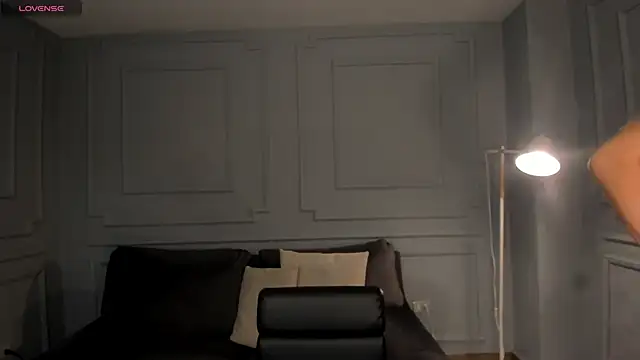 EveBensonX online show from 04/01/26, 07:55