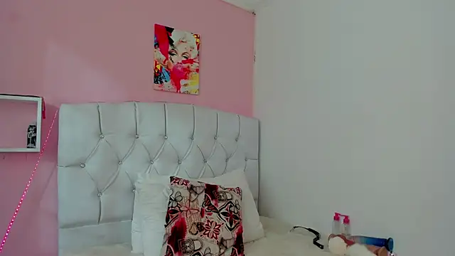 18candys online show from 10/03/25, 09:23