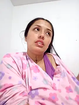 Snapshot of Sofia_888 chatting on 02/09/25, 03:43 Sofia 888 online show from 02/09/25, 03:43