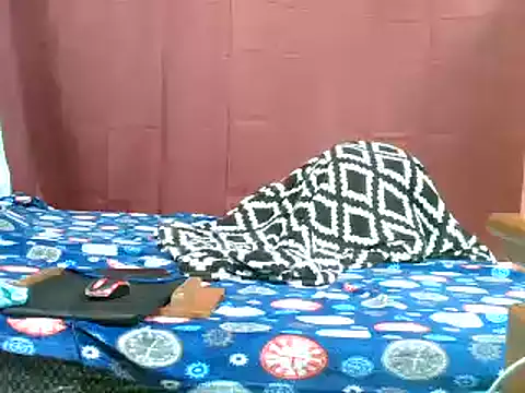 Snapshot of 2ocmaxi chatting on 01/05/25, 04:06 2ocmaxi online show from 01/05/25, 04:06