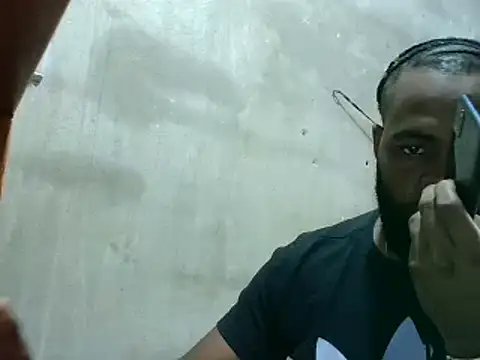 Snapshot of 2ocmaxi chatting on 02/05/25, 06:15 2ocmaxi online show from 02/05/25, 06:15