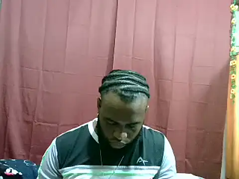 Snapshot of 2ocmaxi chatting on 02/13/25, 07:10 2ocmaxi online show from 02/13/25, 07:10