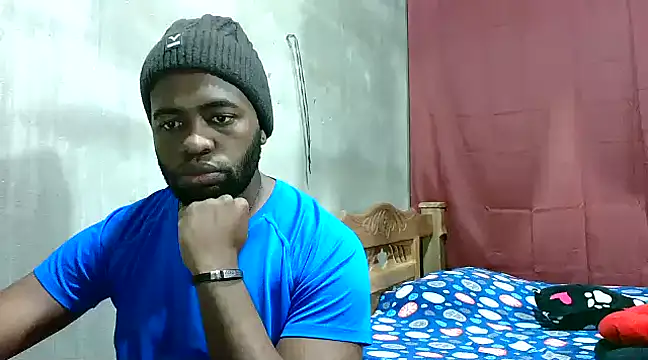 Snapshot of 2ocmaxi chatting on 03/05/25, 10:43 2ocmaxi online show from 03/05/25, 10:43