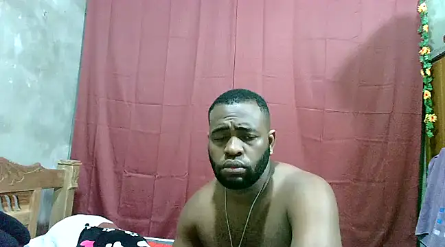 Snapshot of 2ocmaxi chatting on 03/12/25, 12:10 2ocmaxi online show from 03/12/25, 12:10