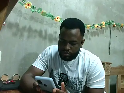 Snapshot of 2ocmaxi chatting on 09/08/25, 11:59 2ocmaxi online show from 09/08/25, 11:59