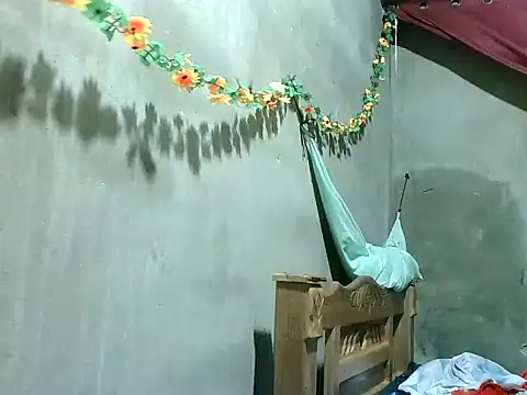 Snapshot of 2ocmaxi chatting on 10/18/25, 02:58 2ocmaxi online show from 10/18/25, 02:58