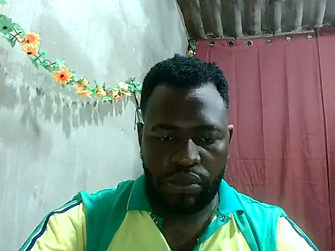 Snapshot of 2ocmaxi chatting on 10/18/25, 03:13 2ocmaxi online show from 10/18/25, 03:13