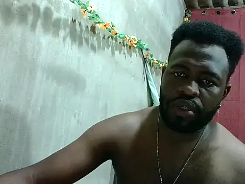 Snapshot of 2ocmaxi chatting on 11/22/25, 05:01 2ocmaxi online show from 11/22/25, 05:01