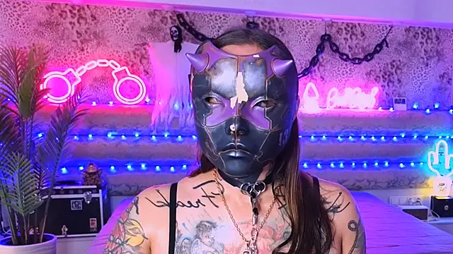 Snapshot of Cool_Freak_ chatting on 10/25/25, 10:23 Cool Freak online show from 10/25/25, 10:23