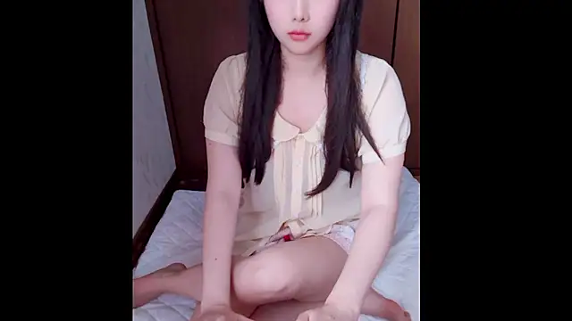 Snapshot of Anne-japanese- chatting on 07/09/26, 12:48 Anne-japanese- online show from 07/09/26, 12:48