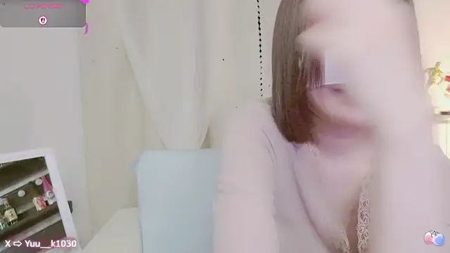 Snapshot of Yuu__k chatting on 03/19/25, 04:34 Yuu k online show from 03/19/25, 04:34