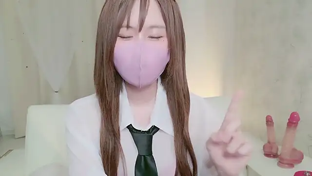 Snapshot of Yuu__k chatting on 09/27/25, 03:28 Yuu k online show from 09/27/25, 03:28