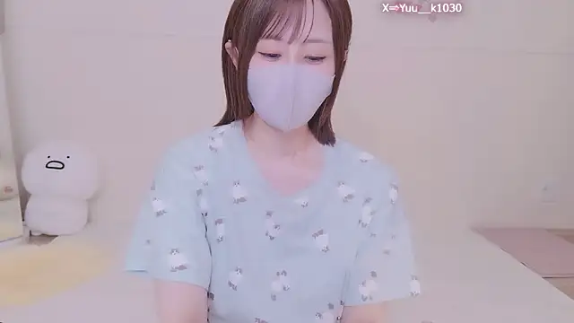 Yuu  k online show from 05/20/26, 04:02