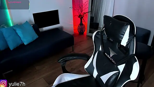  Jessy Moon  online show from 03/07/26, 07:33