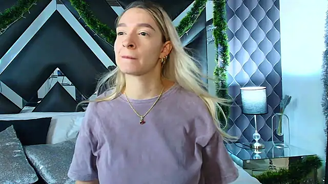 Snapshot of victoriaa_lee_ chatting on 12/09/24, 07:29 victoriaa lee online show from 12/09/24, 07:29