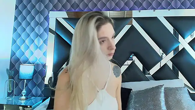 Snapshot of victoriaa_lee_ chatting on 01/22/25, 09:54 victoriaa lee online show from 01/22/25, 09:54