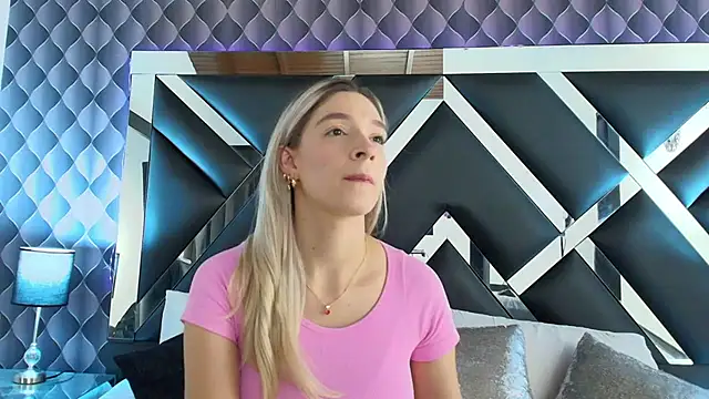 Snapshot of victoriaa_lee_ chatting on 02/06/25, 07:07 victoriaa lee online show from 02/06/25, 07:07