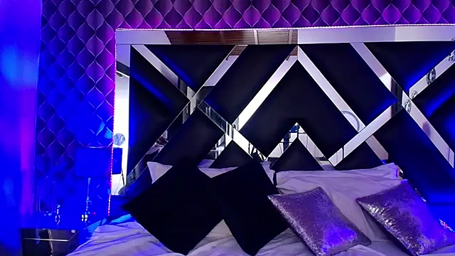 Snapshot of victoriaa_lee_ chatting on 10/03/25, 07:33 victoriaa lee online show from 10/03/25, 07:33