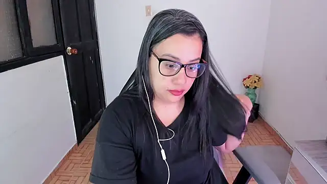 smile sweetpao online show from 02/02/25, 03:21