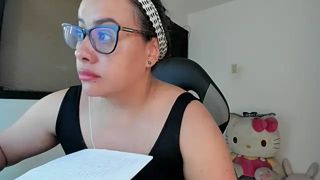 smile sweetpao online show from 02/19/25, 07:06