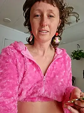 mossy kiss online show from 01/31/26, 07:11