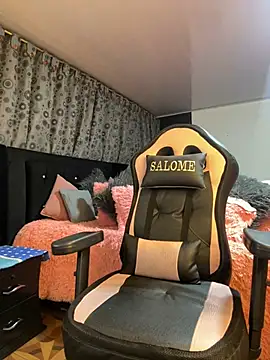 saaalome 1 online show from 12/19/24, 02:01