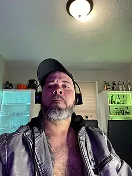 Cristian-Brayan online show from 03/04/25, 01:17