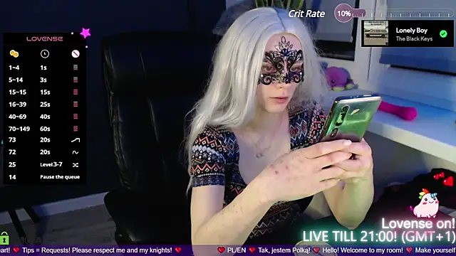 strawberry muffin online show from 01/12/25, 06:38