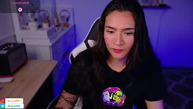 ImLui lu online show from 11/22/25, 12:42