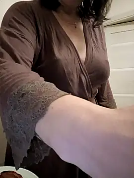 ROXOLANAA SEXY online show from 04/16/26, 06:41