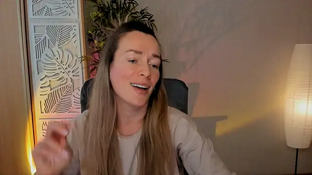 RebeccaMartinez online show from 02/20/26, 08:38