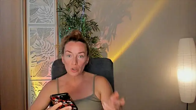RebeccaMartinez online show from 07/14/26, 12:00