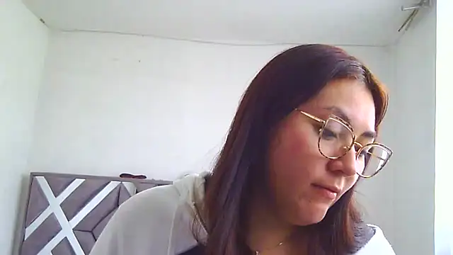 Snapshot of katha_steele_ chatting on 01/08/25, 05:15 katha steele online show from 01/08/25, 05:15