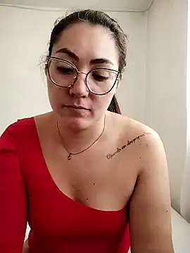 Snapshot of katha_steele_ chatting on 01/15/25, 04:32 katha steele online show from 01/15/25, 04:32